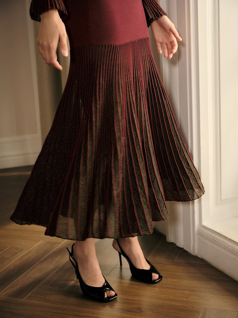 MOTF ELEGANT WOMEN BURGUNDY KNITWEAR LONG SWEATER DRESS WITH STAND COLLAR FLARE SLEEVE AND PLEATED HEM