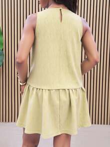 Veslaya Light Green Summer Smart Casual Vacation Women Plus Size Textured Jacquard Sleeveless Round Neck Mini Dress With Pockets And Ruffle Hem,Elegant Outfit - Green - View 2
