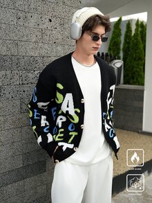 Manfinity LEGND Men's Front Button Long Sleeve Graphic Detail Casual Shirt - Black - View 5