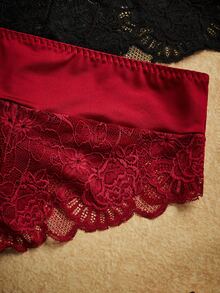 Snug Zone Plus Size Women Lace Patchwork Thong Panties Black, Burgundy 2pcs/Pack - Multicolor - View 4