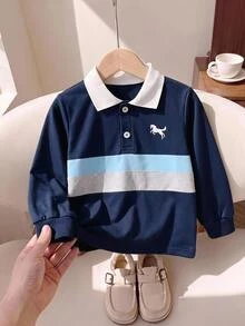 SHEIN Explorewe 小男孩條紋對比色學院風翻領針織休閒寬鬆復古美式長袖 Polo 衫，適合校園與日常穿著 - 藍色 - 查看 6