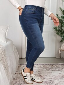 SHEIN CURVE+ Plus Size Women's Slim Fit High Waist Denim Jeans, Simple Casual Everyday - Blue - View 4