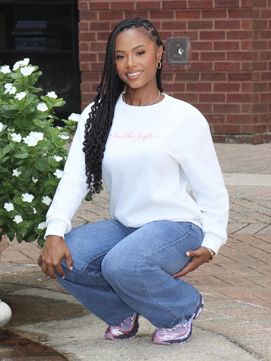 Steph T Embroidered ""Be The Light"" Slogan Sweatshirt,Christian Crew Neck Long Sleeve Fleece For Women,Light Grey,Autumn,Casual,School,Back-To-School - Light Grey - View 1