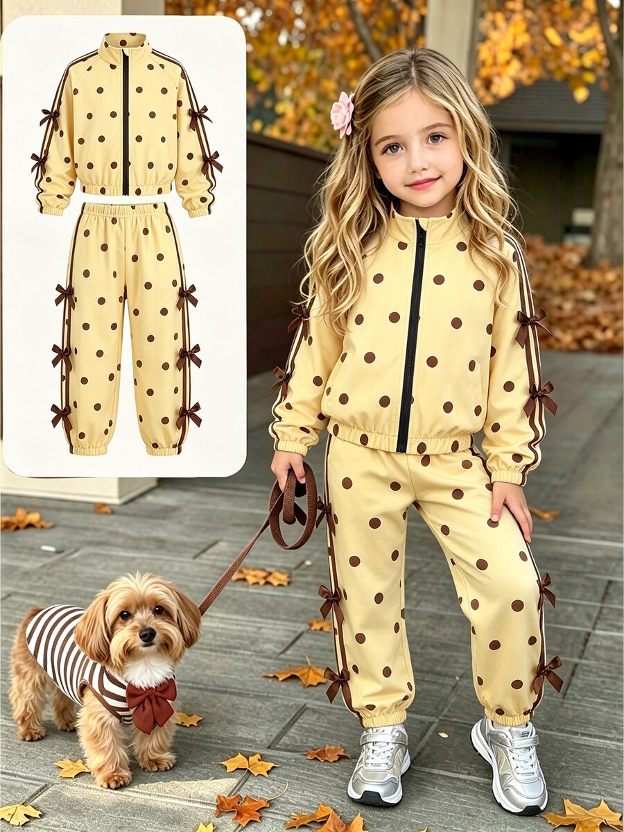 SHEIN Elladie kids 2件組少女秋冬套裝,甜美波點印花前拉鍊立領夾克外套,側邊蝴蝶結飾彈性腰鬆緊慢跑褲,休閒運動風 - 黃色 - 查看 1