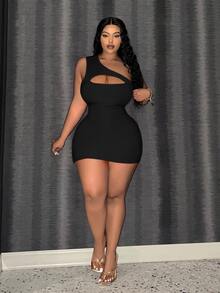Veslaya Plus Size Solid Color Tight Hollow Out Asymmetric Neckline Mini Dress - Black - View 4