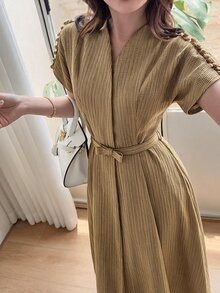Feyla Women's V-Neck Short Sleeve Elegant Mid-Length Dress - Brown - View 3