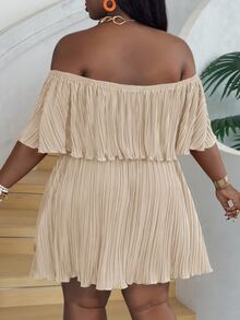 Veslaya Plus Size Off-Shoulder Ruffled Neckline Loose Green Dress In Pleated Fabric - Apricot - View 2