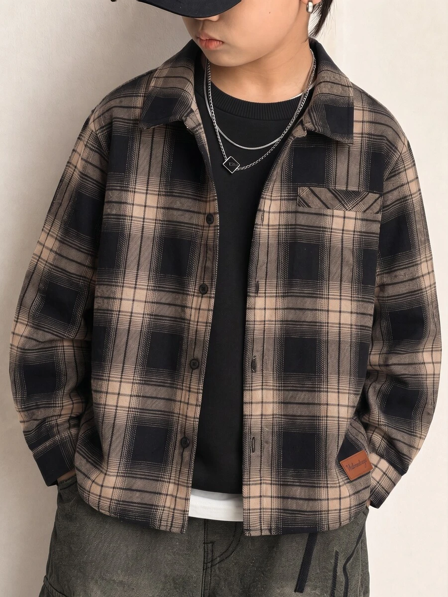 SHEIN Little Byeori 兒童青少年男孩休閒日常舒適棕色與黑色格紋翻領寬鬆長袖梭織鈕扣襯衫,適合通勤、上學、日常休閒、度假、旅行、運動,秋冬季 - 棕色 - 查看 1