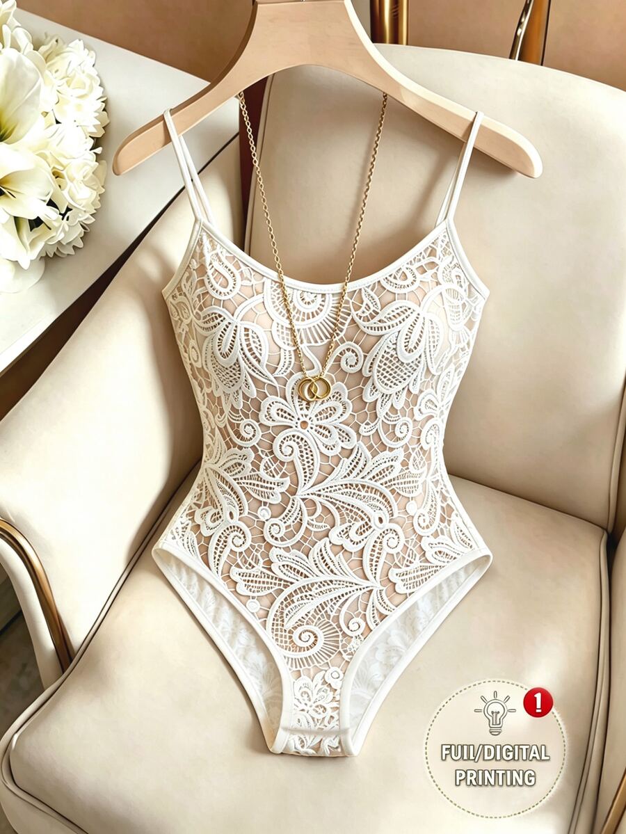SHEIN Franclia 【印花設計】印花細肩帶內搭連身內衣,舒適修身日常穿著,2026夏季新款女式休閒底層,無袖白色蕾絲內搭連身衣 - 杏色 - 查看 1
