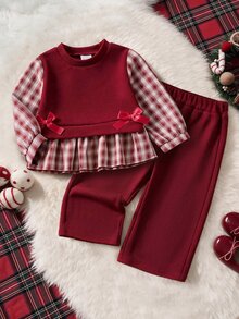 SHEIN Playful Pals طقم من قطعتين للبنات الرضع في الربيع/الخريف، ملابس علوية بأكمام طويلة بنقشة مربعات مع ديكور فيونكة + بنطلون واسع بلون موحد، قماش ناعم مضلع، ملابس لطيفة للعطلات للارتداء اليومي وحفلات عيد الميلاد وتصوير الأطفال - الأحمر - مشاهدة 3