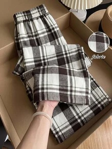 Rusticease 女款冬季休閒學院風 70 年代復古刷毛格紋長褲 秋冬居家穿搭 黑白格紋復古校園日常秋季服飾 - 彩色 - 查看 3