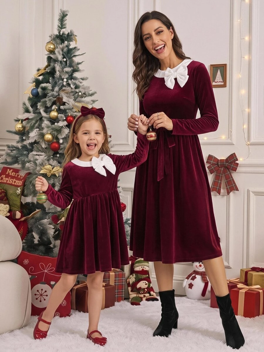 SHEIN 女童聖誕公主毛絨洋裝 紅色可愛圓領拼接毛絨布料 A字裙 腰線對比色蝴蝶結 秋冬款 - 紅色 - 查看 1