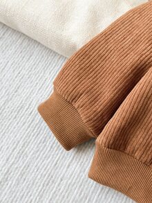SHEIN 男嬰 0-3 歲休閒短版保守款翻蓋口袋保暖內裡夾克，適合秋冬，棕色 - 棕色 - 查看 8