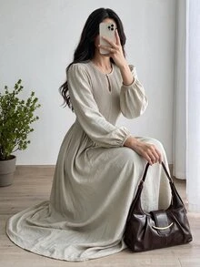 Solavon 女款優雅極簡純色燈籠袖長洋裝，秋季日常約會米色 - 卡其色 - 查看 1