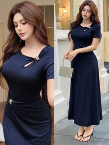 Feyla Đầm nữ thanh lịch dài ngang gối, cổ áo bất đối xứng, tay ngắn, trang trí kim loại. - Xanh đậm - Xem 2
