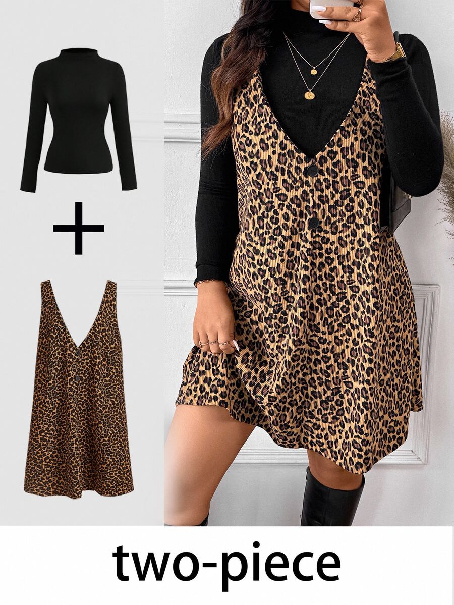 SHEIN Frenchy 2 件女式加大码套装:高领长袖简约上衣和豹纹连衣裙 - 彩色 - 查看 1