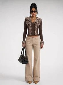 SHEIN PETITE Jaket Pendek Wanita Motif Hewan Patchwork Berbahan Plush dengan Resleting dan Potongan Pas Badan - Coklat - View 1