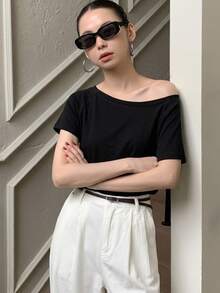 DAZY 1pc Women's Casual Solid Color Oblique Shoulder T-Shirt, Versatile Design - Black - View 4