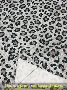 Resyla Plus Size Women's T-Shirt, Round Neck Short Sleeve Loose Fit, Casual Suitable For Daily Wear And Dating Occasions, Summer Top, Leopard Print Silver - Multicolor - View 5