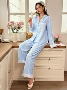 Snug Reverie طقم بيجامة نسائي رومانسي منعش من القطن 100% لفصلي الربيع والخريف، كارديجان بأزرار مع كشكشة وأكمام طويلة وقمة وبنطال بجيوب، ملابس منزلية من قطعتين - أزرق فاتح اللون - مشاهدة 7
