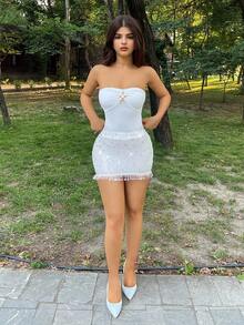 Sweetina Setelan 2 Potong Wanita: Atasan Bandeau dan Rok Mini Pinggang Rendah - Krem - View 7