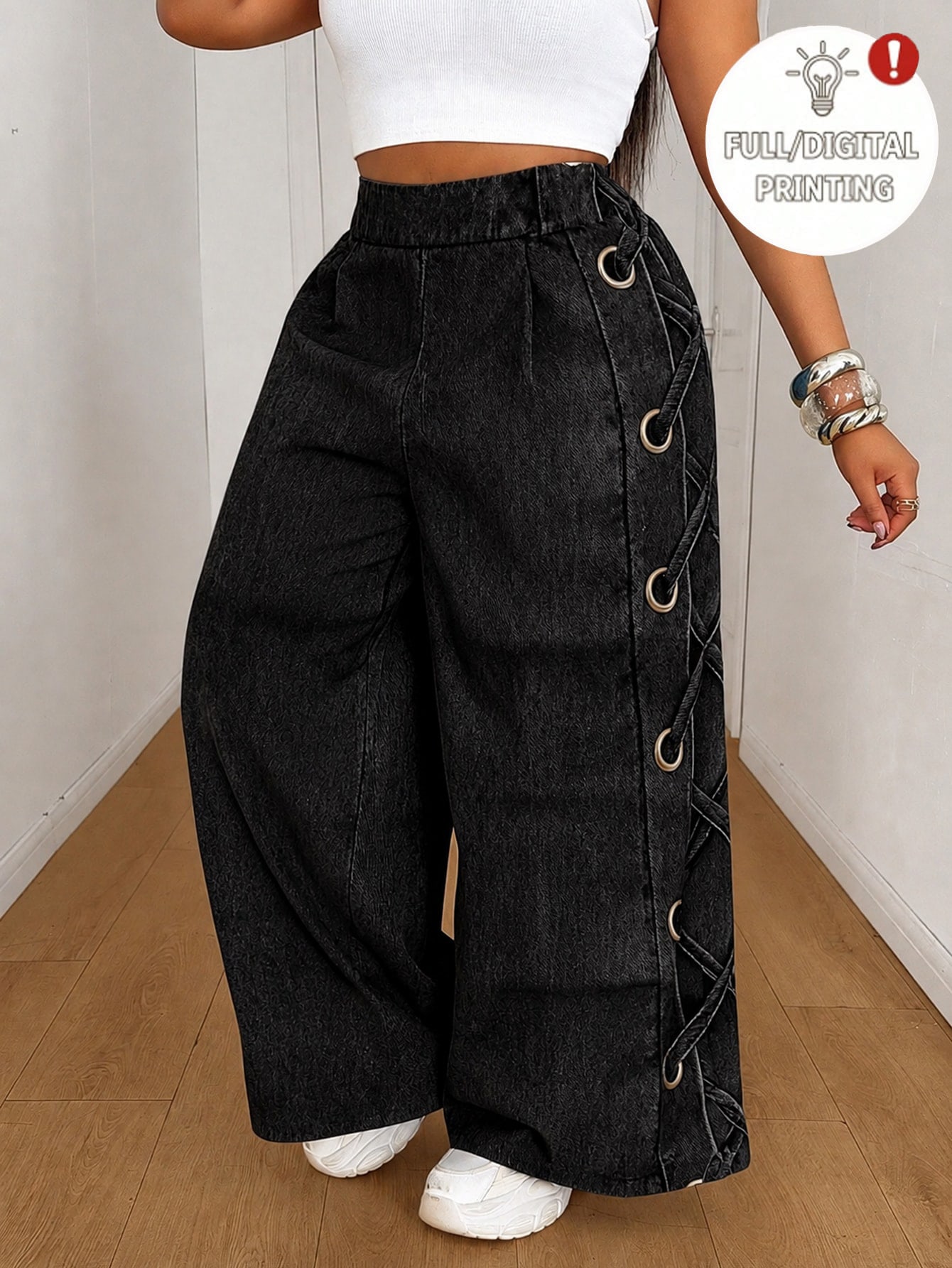 Calça Pantalona Estampada com Ilhós