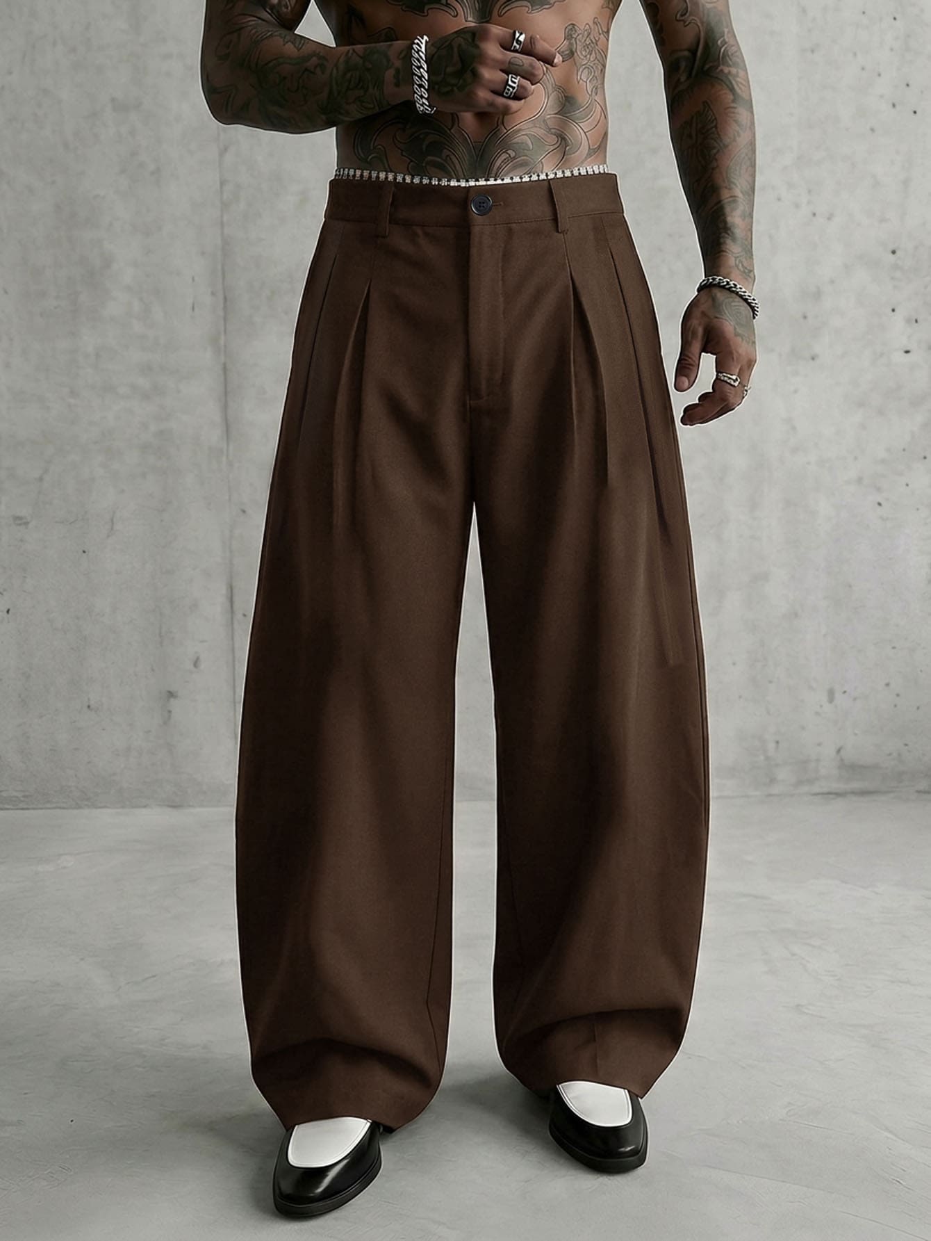 CalleClaro Men's Solid Color Pleated Design Loose Curved Leg Pants - Coffee Brown - View 1