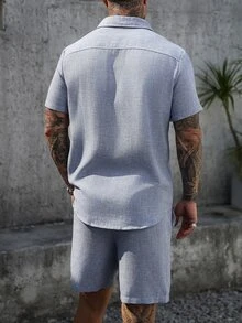 Manfinity CasualCool Men's Solid Color Textured Casual Short Sleeve Shirt And Shorts Set Men 2 Piece Summer Outfits Vacation Sets Beach Outfit Clothes Two Man Holiday - Blue - View 2