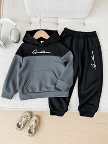 SHEIN 小男孩休閒極簡拼色拼接字母印花寬鬆運動連帽衛衣兩件套，適合秋冬 - 黑色 - 查看 6