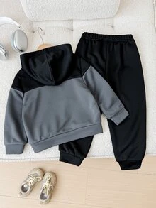 SHEIN 小男孩休閒極簡拼色拼接字母印花寬鬆運動連帽衛衣兩件套，適合秋冬 - 黑色 - 查看 5