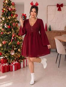 SHEIN Frenchy Gaun Elegan Wanita Ukuran Plus dengan Lengan Lonceng Berenda Kontras dan Ikatan di Depan - Merah - View 2