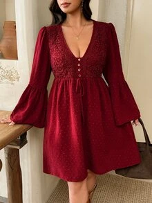 SHEIN Frenchy Gaun Elegan Wanita Ukuran Plus dengan Lengan Lonceng Berenda Kontras dan Ikatan di Depan - Merah - View 4