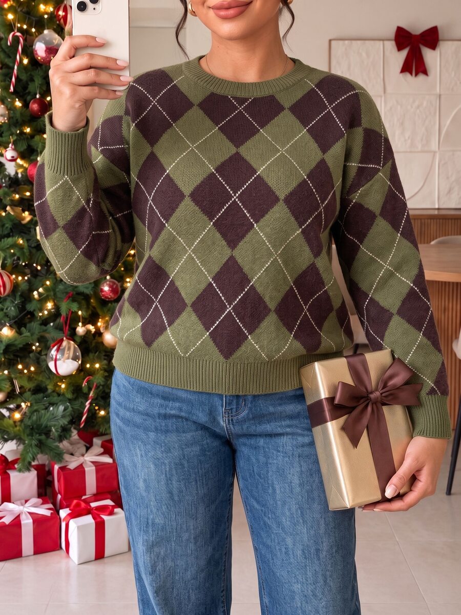 SHEIN Frenchy Sweater Pullover Kasual Nyaman Longgar dengan Desain Leher Bulat dan Rumbai di Samping untuk Wanita Ukuran Plus, Cocok untuk Acara Homecoming atau Pergi Keluar di Musim Gugur/Dingin