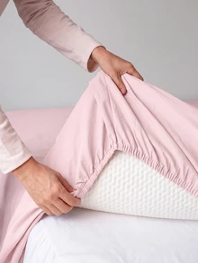 HONEYMOON 1pc Soft Comfortable Solid Color Fitted Sheet, Bed Cover Protector, Lightweight Breathable, 9.84 Inch/25cm Deep Pocket, Machine Washable, Fits All Bed Sizes, Suitable For Dorms And Guest Rooms (Pillowcases Not Included), Back To School Dorm Essentials, Bedding, Light Pink - Baby Pink - View 2
