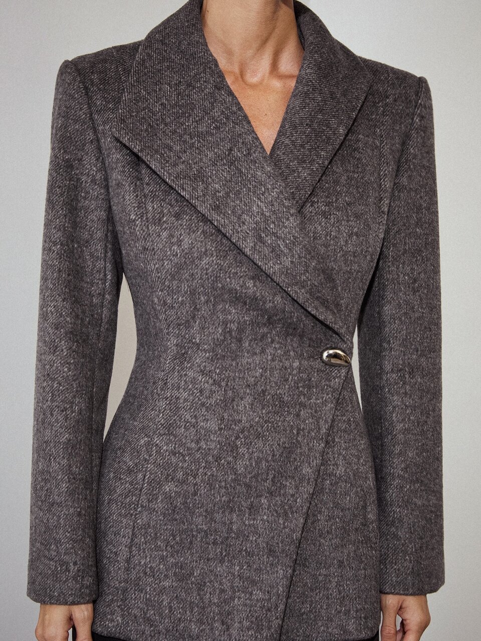 MOTF Urban Modern X-Shaped Wide Shoulder Cinched Waist Overcoat, Autumn/Winter