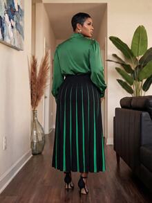 Slaydiva Plus Size Women's Knit Skirt, Black Green Color Block Pleated Midi Knitted Skirt With Elastic Waist Winter - Multicolor - View 3