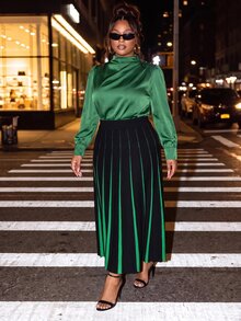 Slaydiva Plus Size Women's Knit Skirt, Black Green Color Block Pleated Midi Knitted Skirt With Elastic Waist Winter - Multicolor - View 10