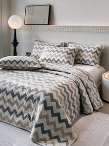 1 Soft Quilted Duvet,Lightweight All-Season Bedding With Fashionable Pattern,Machine Washable,Suitable For Single/Double Beds - Chocolate Brown - View 3