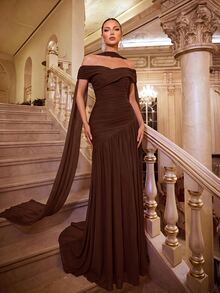Glamrae Elegant Gray Minimalist Off-Shoulder Ruched Asymmetric A-Line High Slit Dress, Suitable For Weddings, Formal Events, Galas, And Cocktail Parties - Brown - View 4