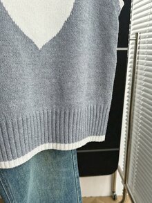 SHEIN Franclia Back-To-School Cute Grey Heart Knitted Vest,Oversized Loose Fit Contrast Color Jacquard Pattern Round Neck Sleeveless Soft Knit Fabric Autumn School - Grey - View 5