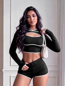SHEIN Sports Black And White Contrast Trim Hollow Out Cropped Sweatshirt - Black - View 2