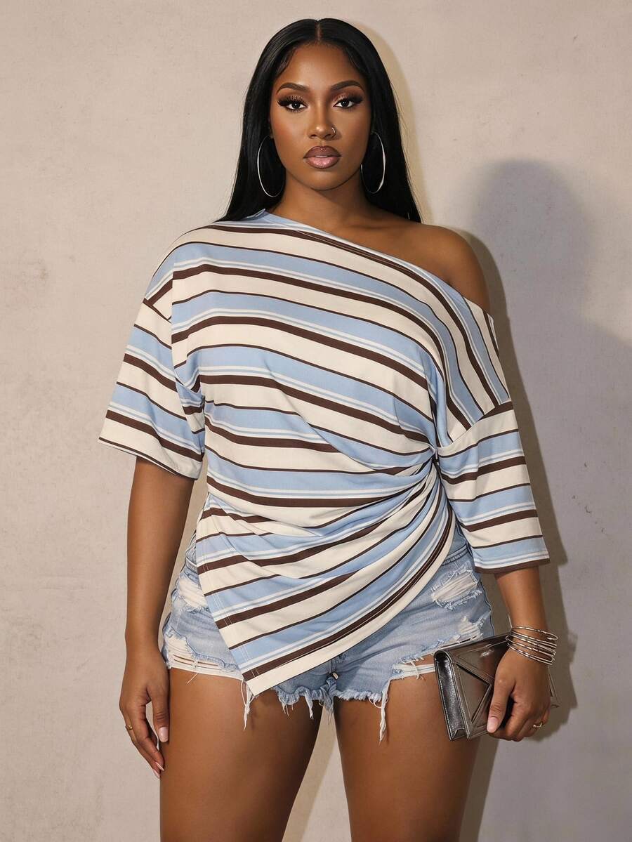 Slaydiva Contrast Stripe Y2K Asymmetric Shoulder Plus Size T-Shirt - Multicolor - View 1