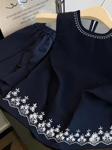 GlowEve [印花設計] 女款復古無袖圓領休閒襯衫，夏季度假風 - 彩色 - 查看 4