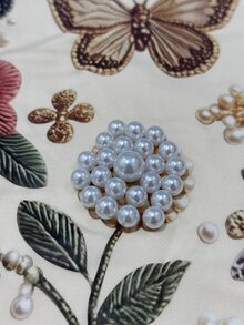 SHEIN Clasi 【印花設計】女款仿珍珠裝飾圓領蝴蝶印花時尚背心 - 香檳色 - 查看 3