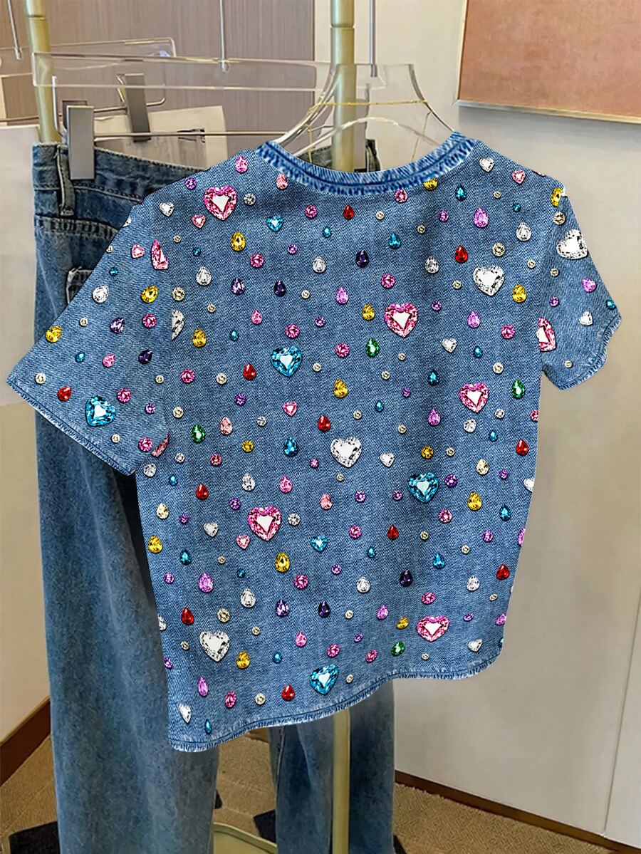 [Denim Effect] 青少年女孩休閒可愛甜美亮面愛心印花，鈷藍色亮眼，修身圓領短袖高腰短版基本款T恤，夏季圖案T恤，舒適Y2K復古上衣 - 彩色 - 查看 1