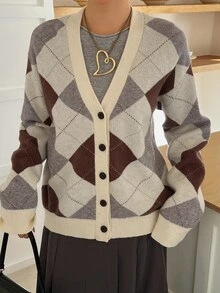 DAZY 女款拼色格紋針織開襟外套，休閒優雅學院風復古街頭都市冬季夾克 - 杏色 - 查看 3
