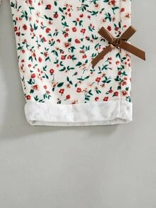 SHEIN Vintaside Kids 1件嬰兒連身褲，復古田園風，滿版碎花，側面蝴蝶結裝飾，可調節肩帶，前口袋，無袖連身設計，捲邊細節，寬鬆版型，適合戶外旅行與日常穿著，春秋季 - 棕色 - 查看 4