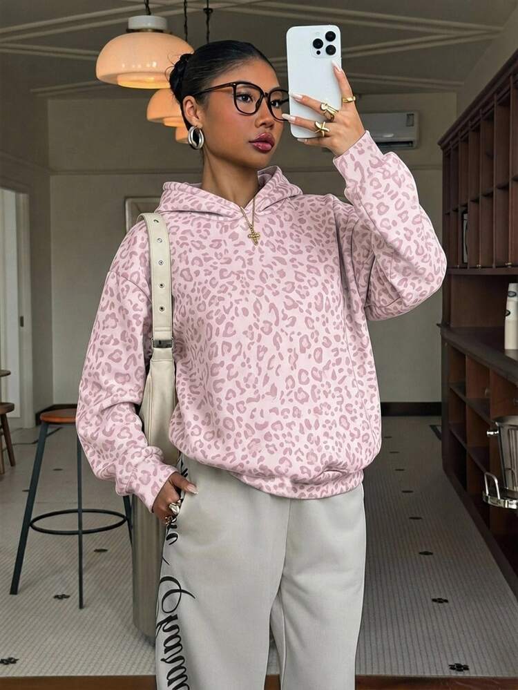 Muchica Casual Minimalist Collegiate Vintage Pink Leopard Print Sweatshirt, Suitable For Summer, Casual Tops For Daily Commute, Dating, Gathering, Summer, Christmas, New Year, Thanksgiving, Party, Wedding, Beach, Graduation, Fashion, Elegant, Casual, Outing, Dating, Reservation, Commute, Shiny, Valentine's Day, Elegant, Vacation, Casual, Y2K, Outing, Graduation And More - Multicolor - View 6
