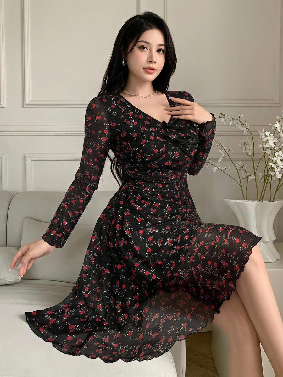 Feyla 女士碎花蝴蝶结装饰V领长袖时尚短裙