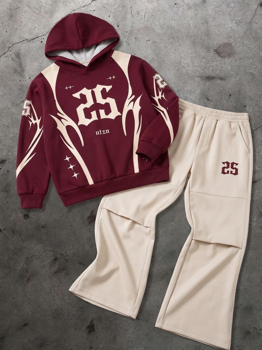 SHEIN 秋冬男童 2 件套運動衫套裝,酒紅色拼色數字與星星印花連帽運動衫搭配寬腿運動長褲,嘻哈街頭風 - 紅色 - 查看 1